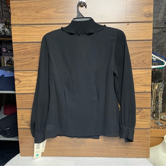 Liz Claiborne Collection vintage black ruffled top size 6 NWT wrap style - Picture 2 of 8